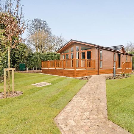 Canterbury Reach Lodge Retreat Petham 外观 照片