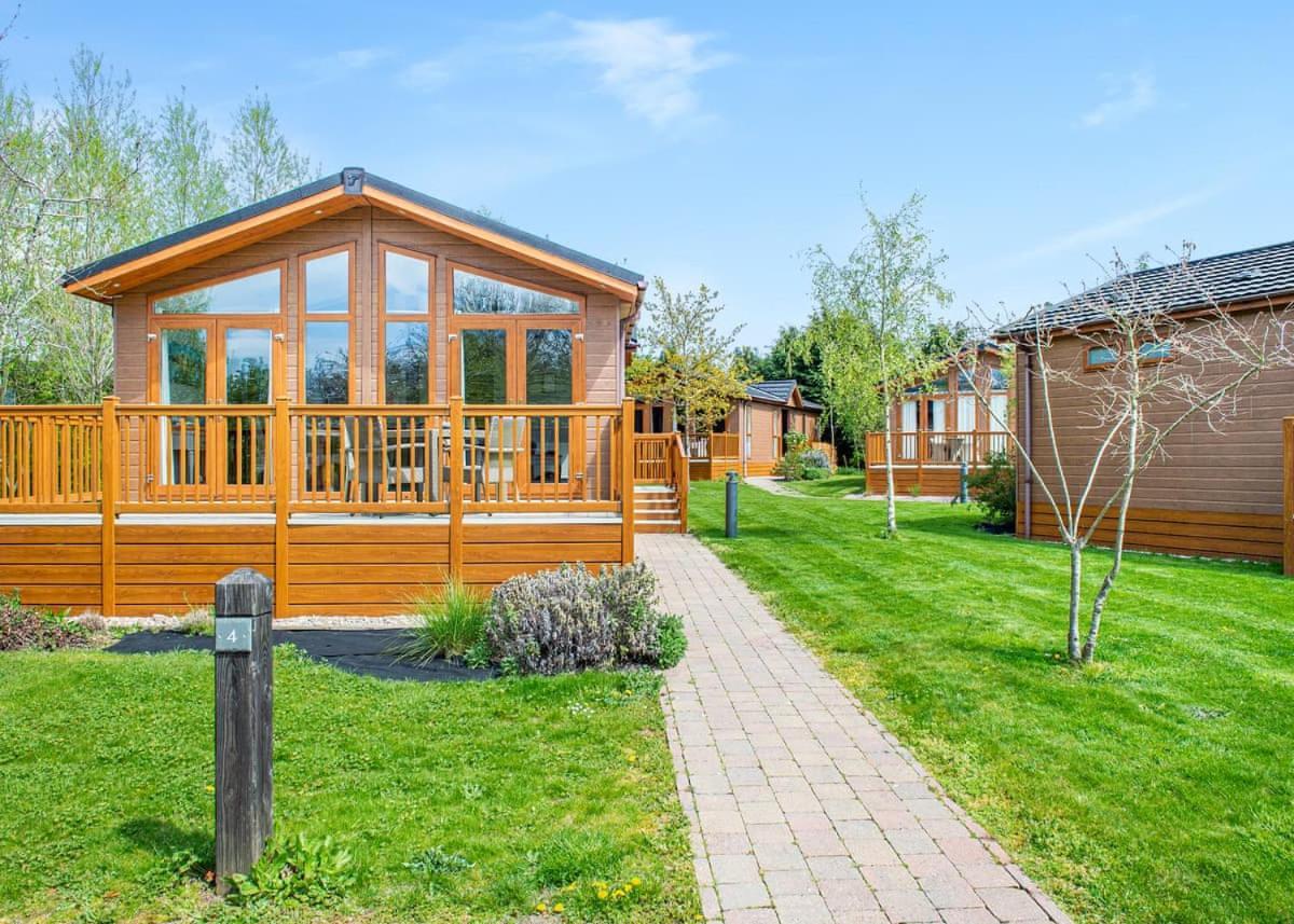 Canterbury Reach Lodge Retreat Petham 外观 照片