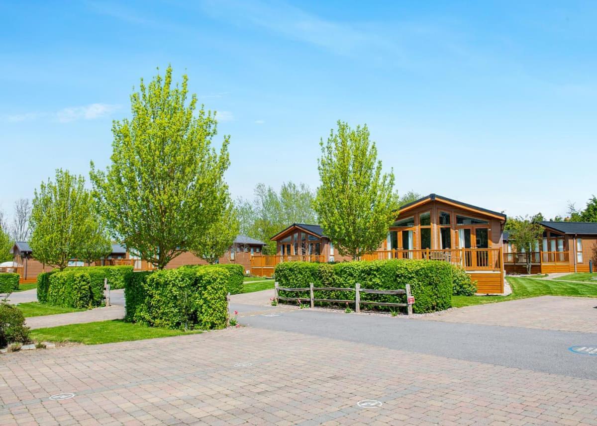 Canterbury Reach Lodge Retreat Petham 外观 照片