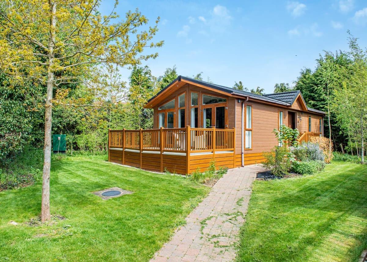 Canterbury Reach Lodge Retreat Petham 外观 照片